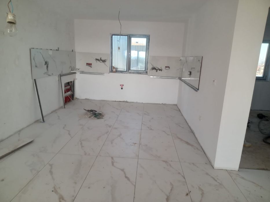 Vand casa in Margineni in spatele primariei