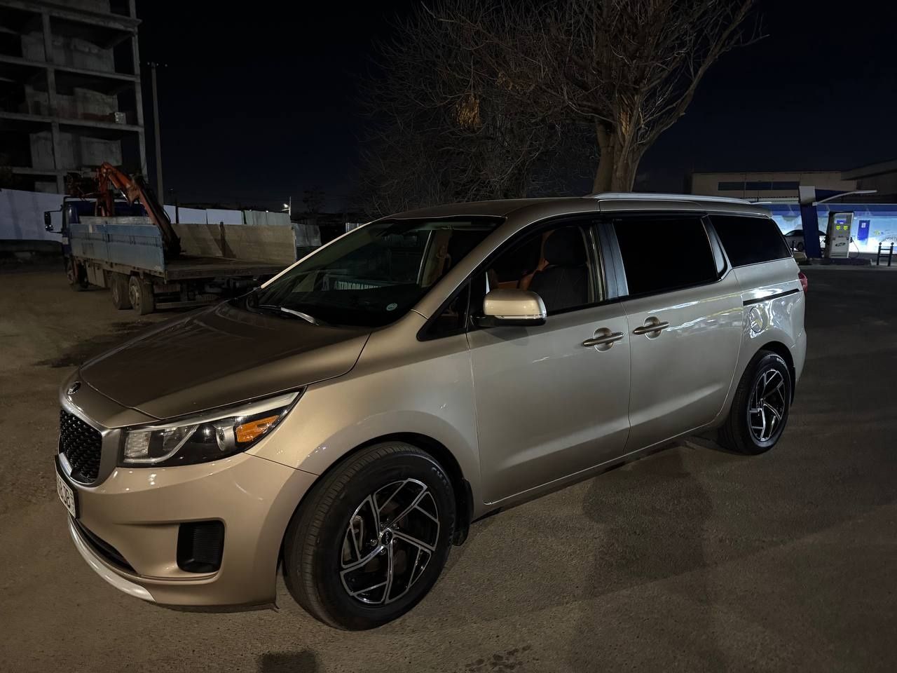 Такси трансфер KIA carnival Минивен 7 ми местный, с кондиц-ром.