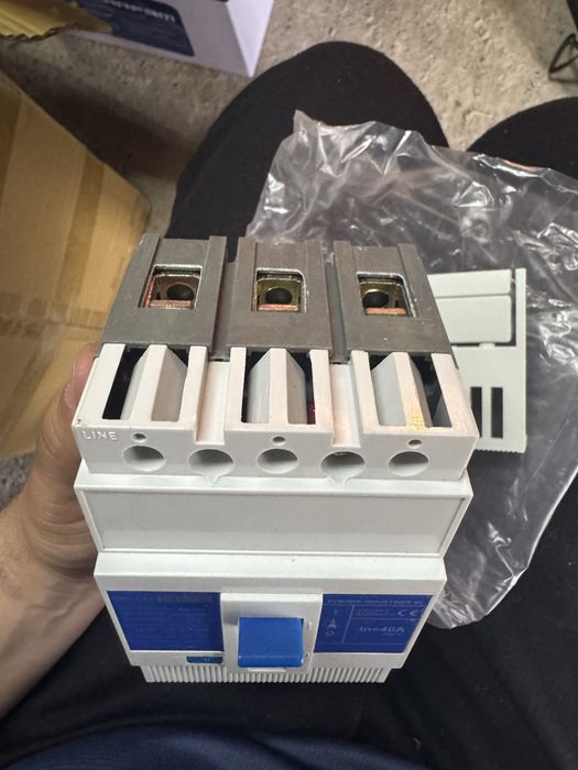 Intrerupator automat  MCCB DS1 МАХ-125 4P 125A ADJUSTABLE Elmark - NOU