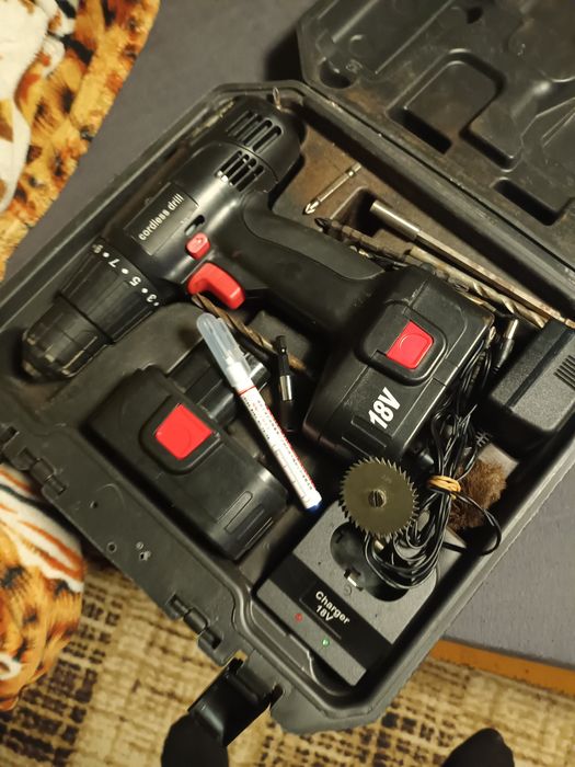 De vanzare! Mașină de infiletat și găurit,  18 V