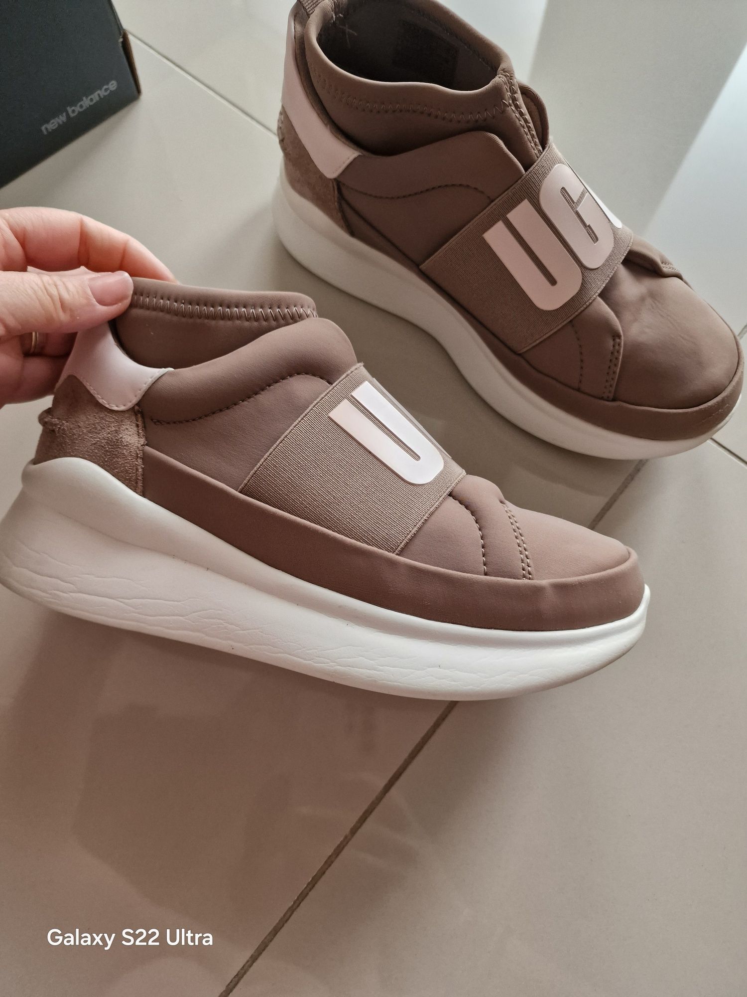 Papuci Ugg mărimea 36