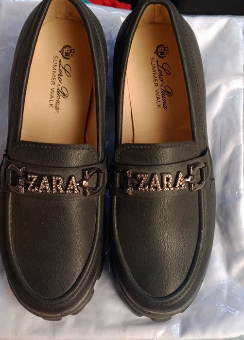 Zara oyoq kiyimi. Juda sifatli