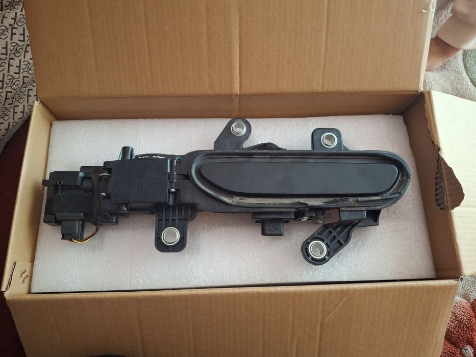 Ручка от BYD Han 2023 ( рабочий )