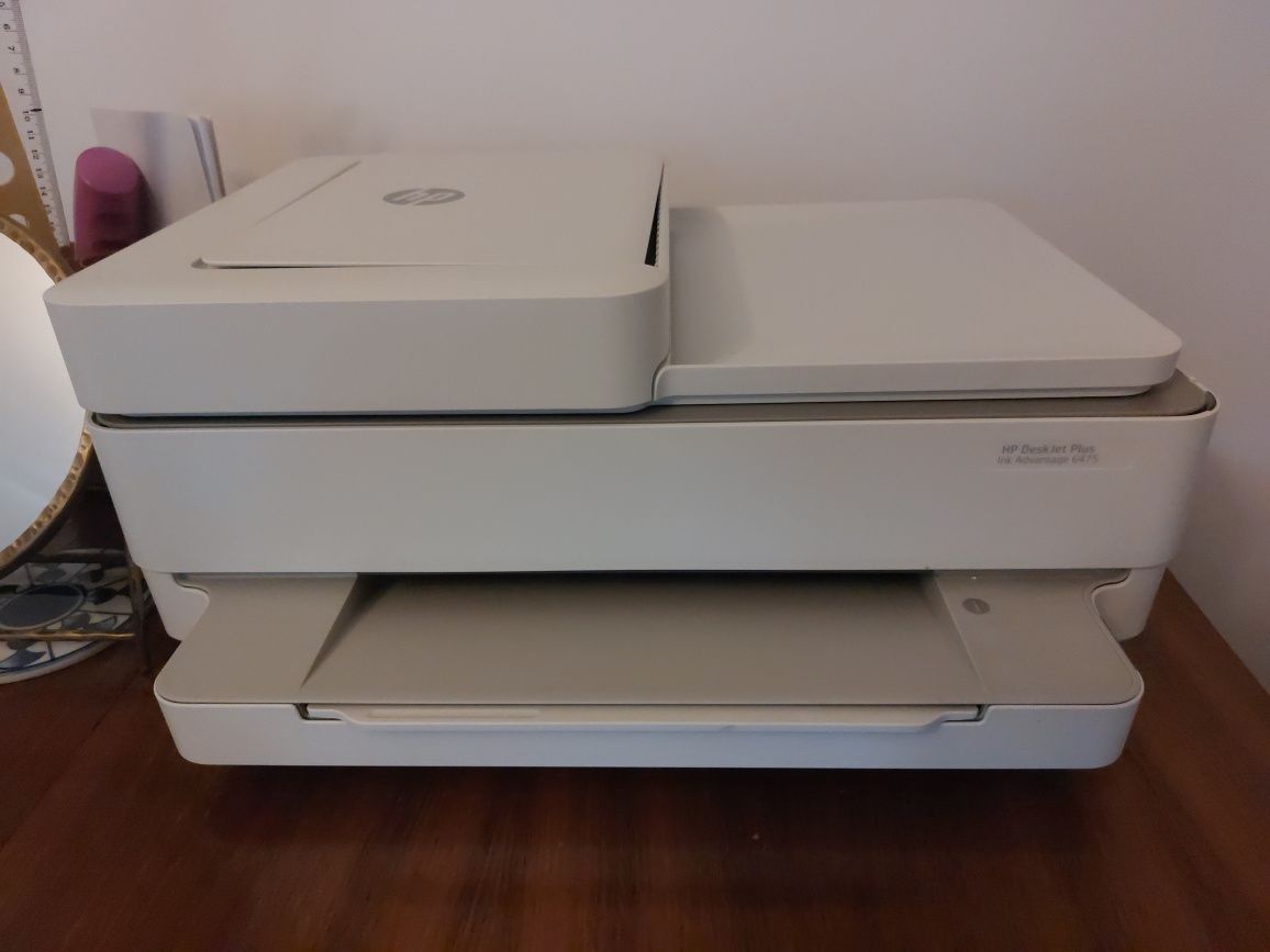 Multifunctionala  HP deskjet plus