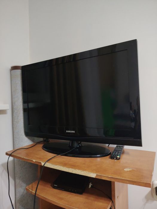 Телевизор samsung