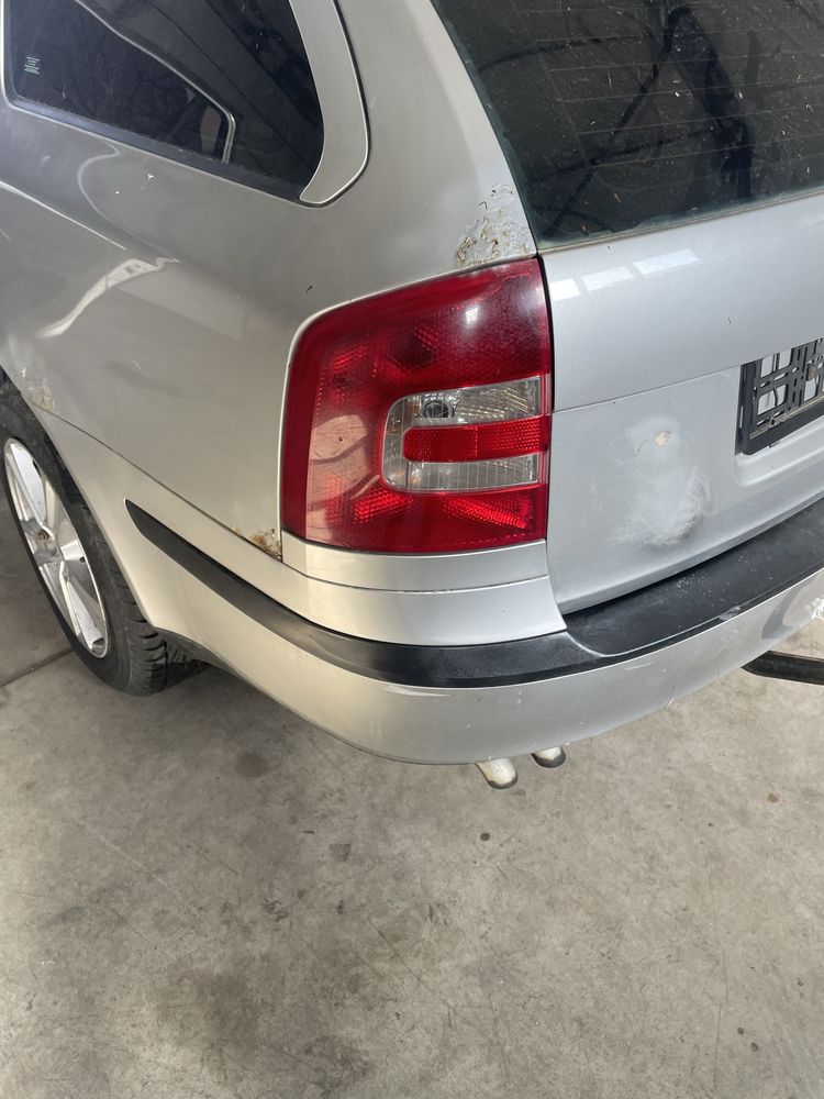 Stop lampa tripla stanga / dreapta Skoda Octavia 2 kombi break
