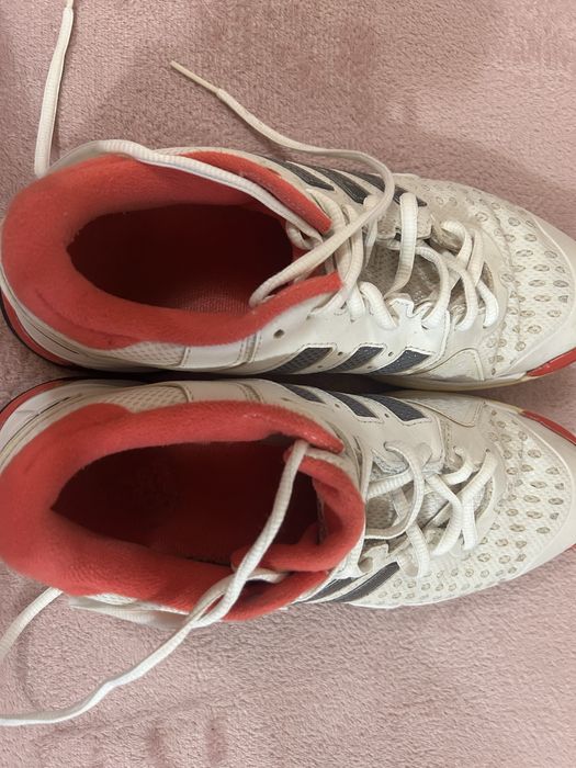 Adidași sport Adidas pentru tenis