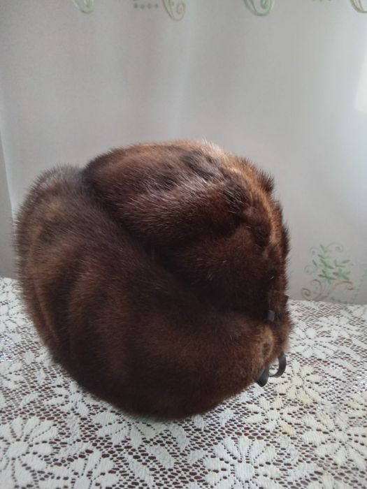 Продам меховую шапку