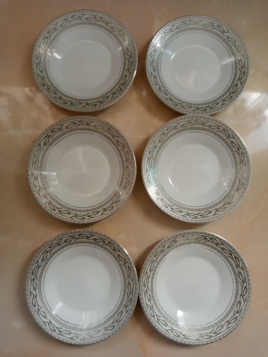 Японские мини тарелки блюдца 6шт и китайсие чашки за все 50 тыс