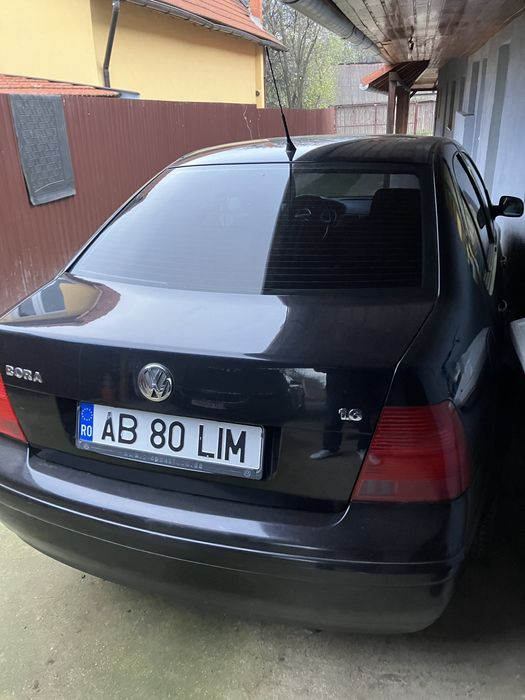 Volksvagen Bora 1,6 din2003
