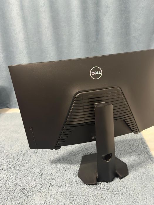 Monitor dell curbat s2721hgf 144 hz g sync freesync 27 inch