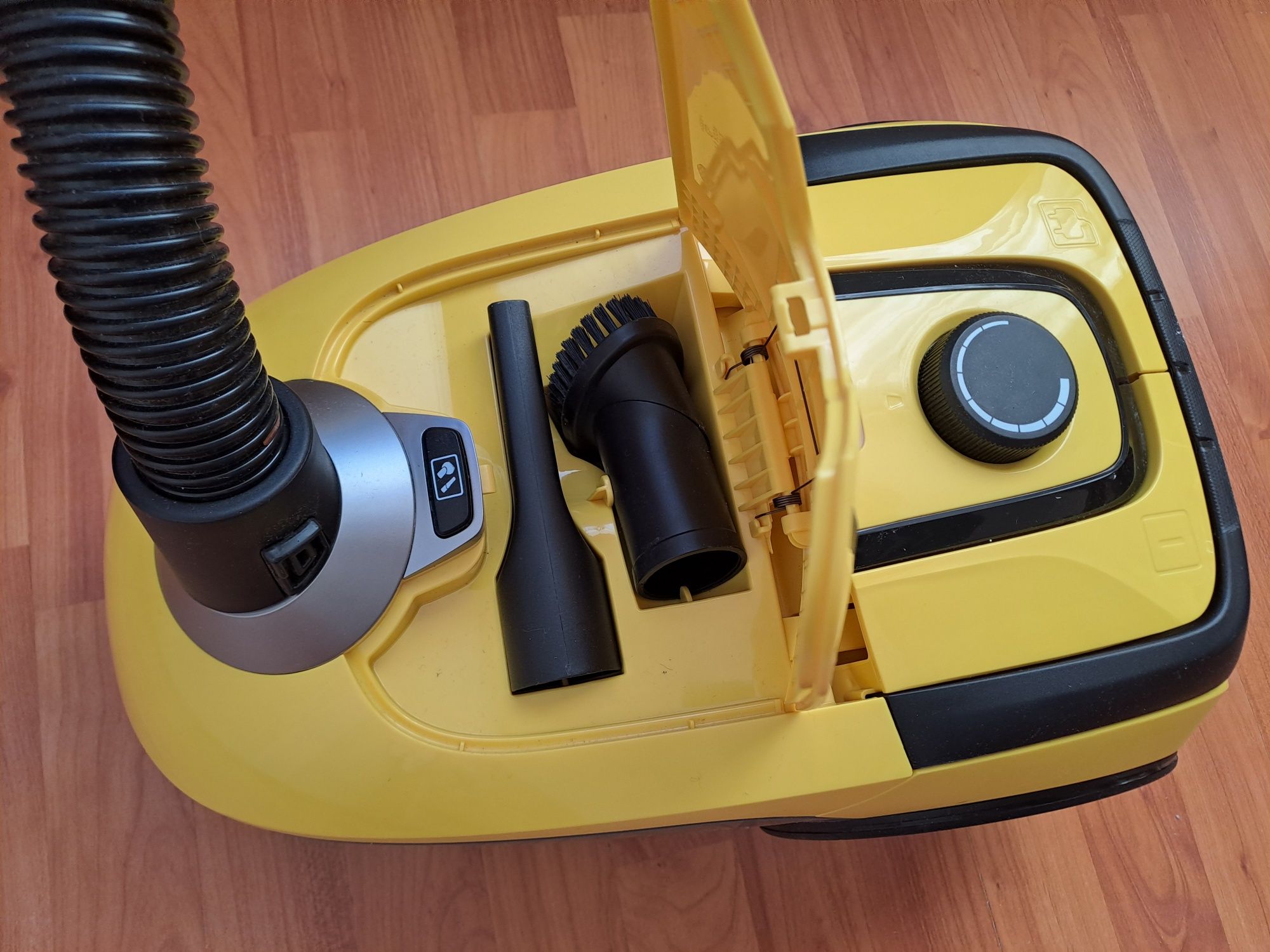 Aspirator Karcher VC2