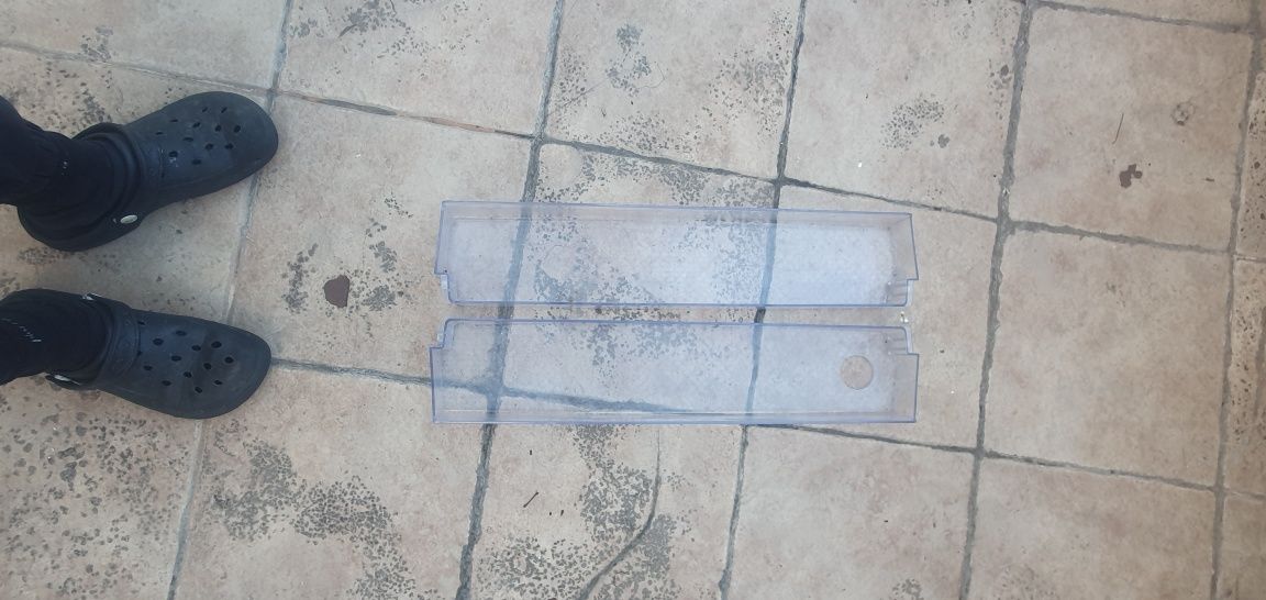 Rafturi și sertare frigider Beko