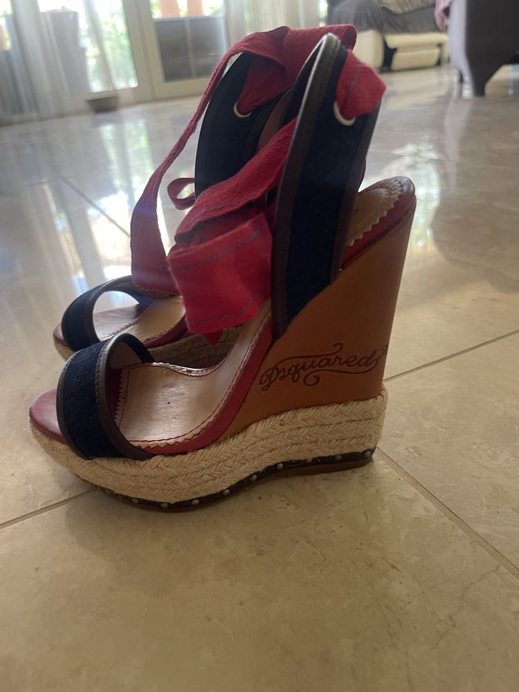 Сандали Dsquared