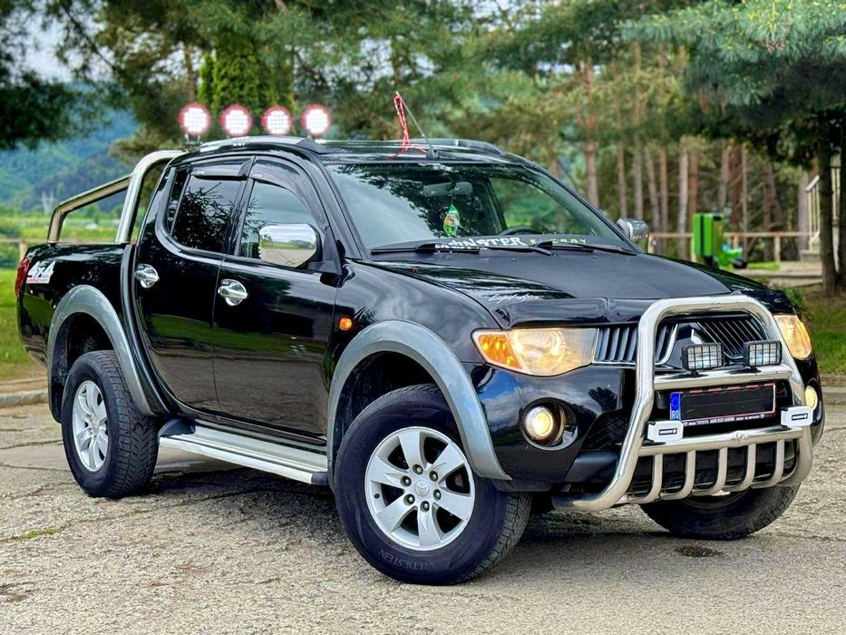 - IMPECABIL Mitsubishi L200 2.5Di-D178cp TRITON Full