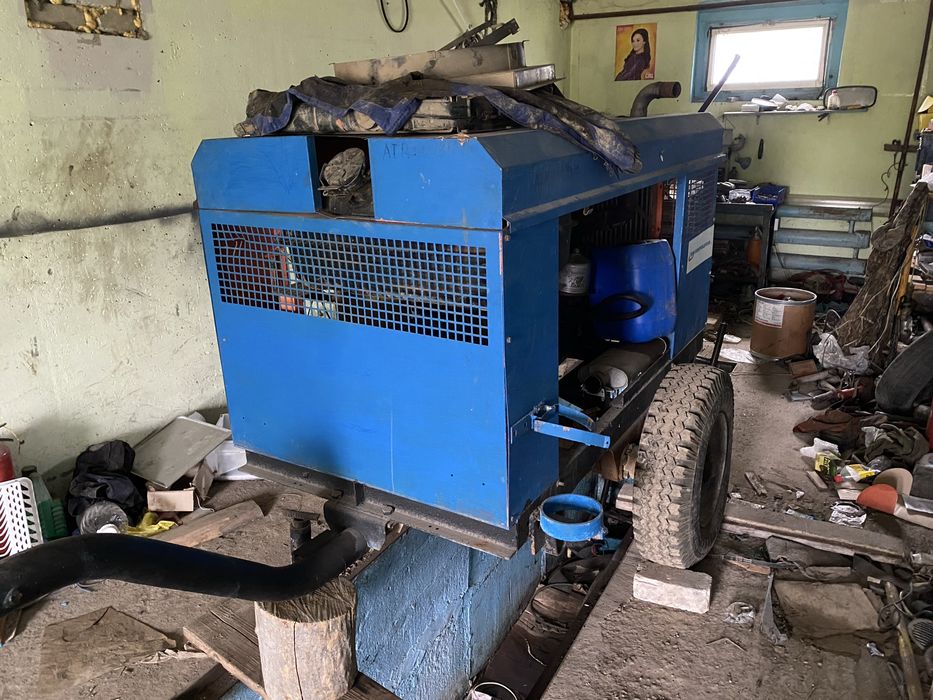 Продам дизельный компрессор
