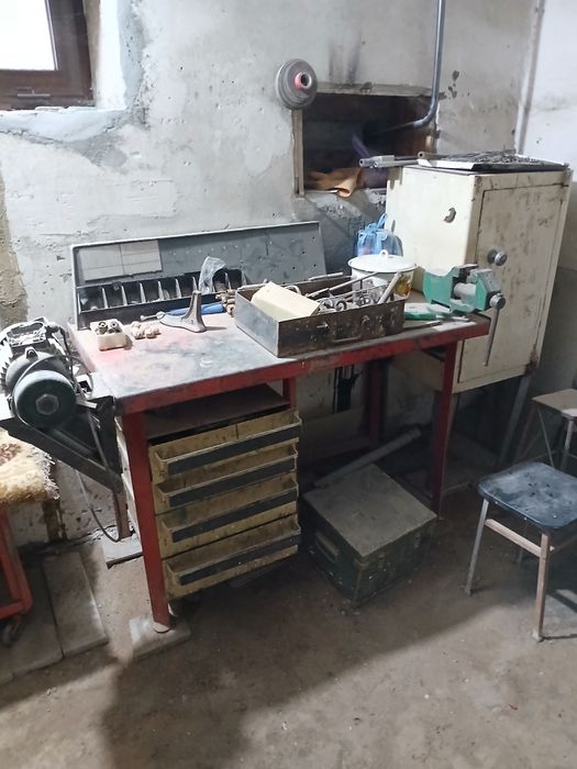 Верстак Слесарный в комплекте Стол и Стул.