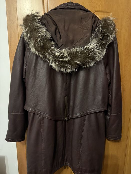 Кожено яке с качулка от естествен косъм