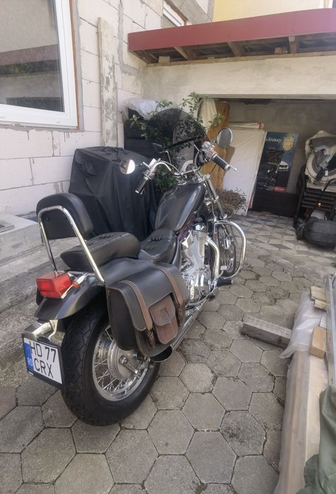 Suzuki VS750 Intruder