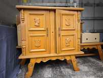 Mobilier de vânzare