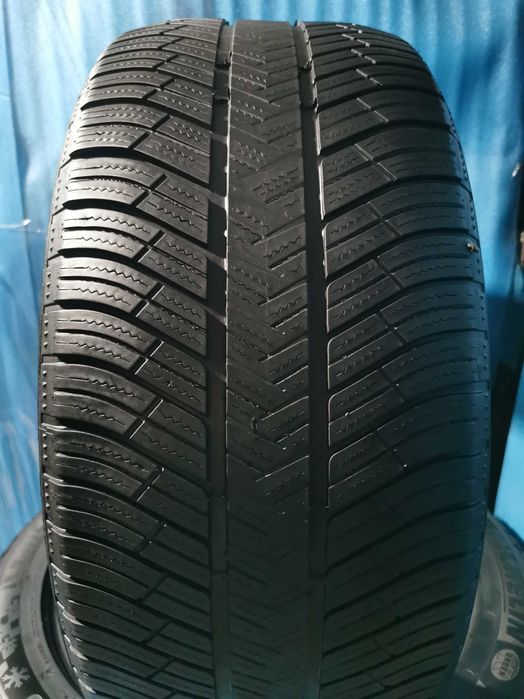 255 45 19 michelin m+s 4 buc