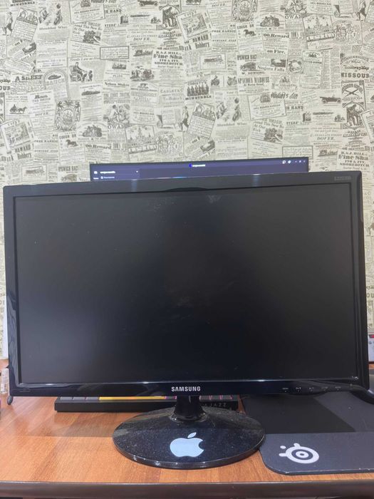 Продам LED монитор Samsung S22D300NY
