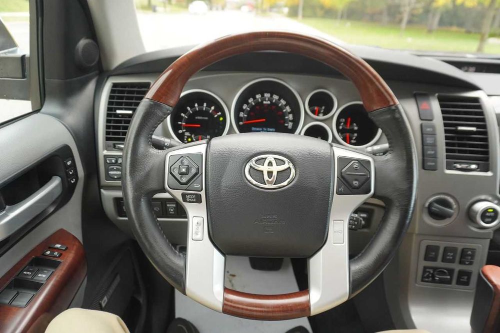 Toyota Sequoia Platinum