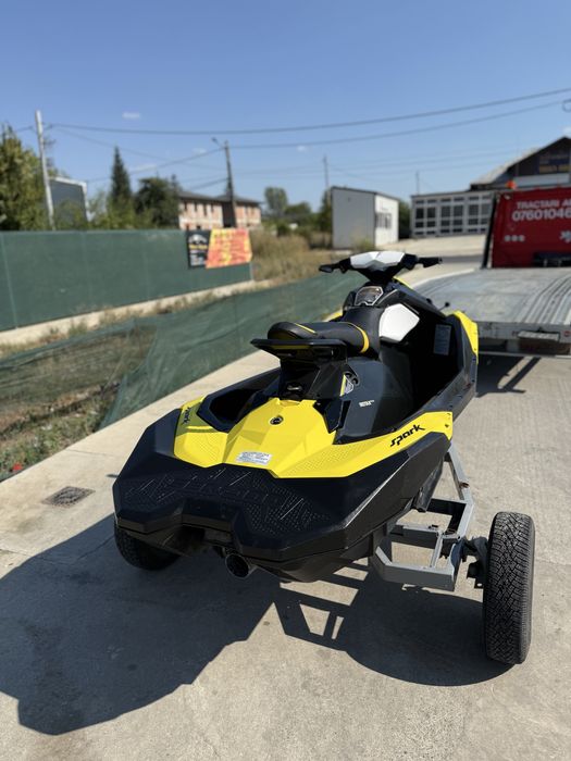 Jet Ski Sea-Doo Spark 3up IBR
