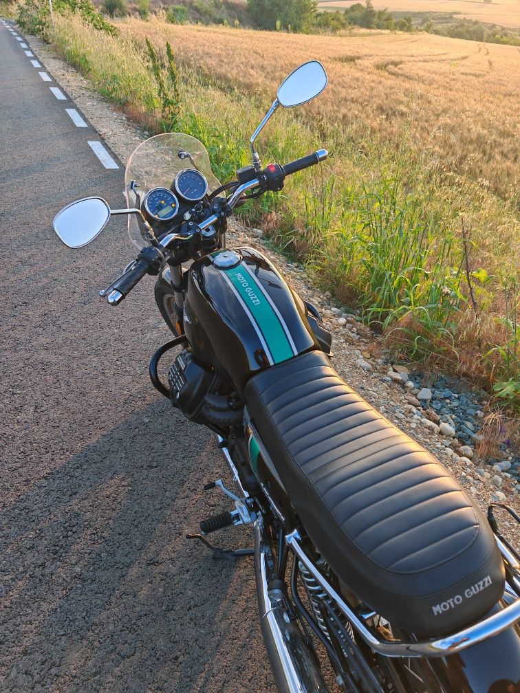 Vând Moto Guzzi V7 III Special , model 2017, ABS , ASR , cardan