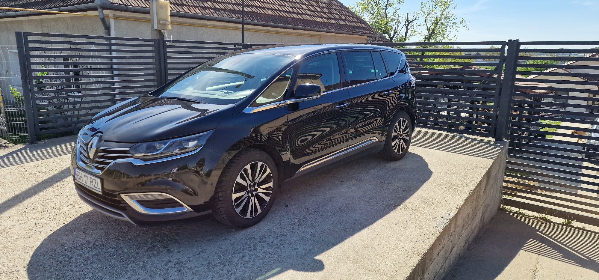 Renault Espace Initiale Paris