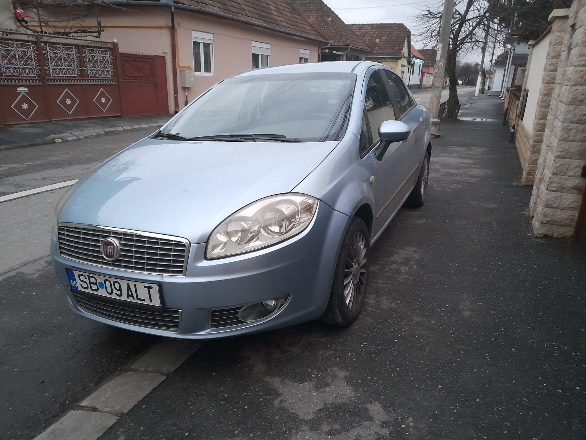 Vând Fiat Linea 2008