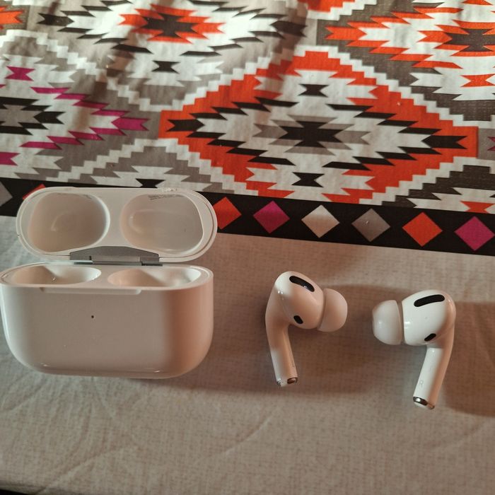 Беспроводные наушники