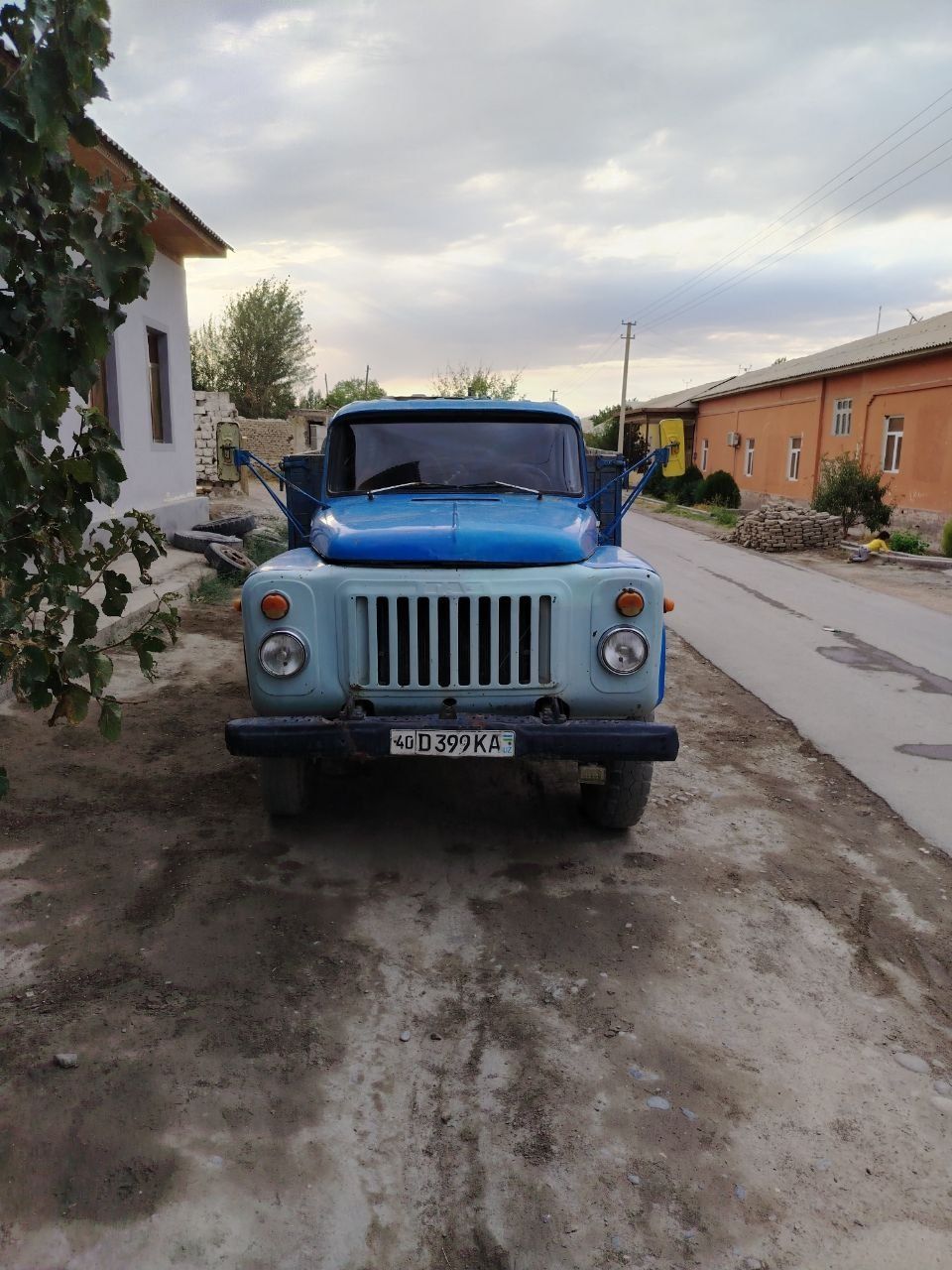 Moshinamiz sotiladi 53