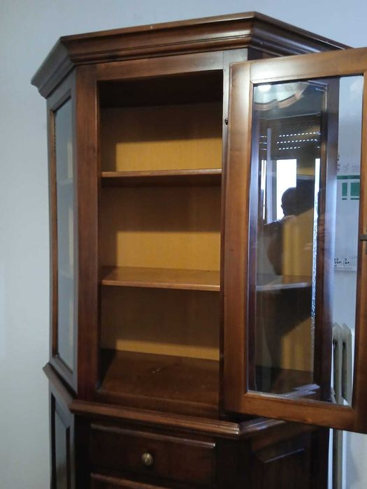 Mobilier Rustic ( servanta , vitrina si blindar )