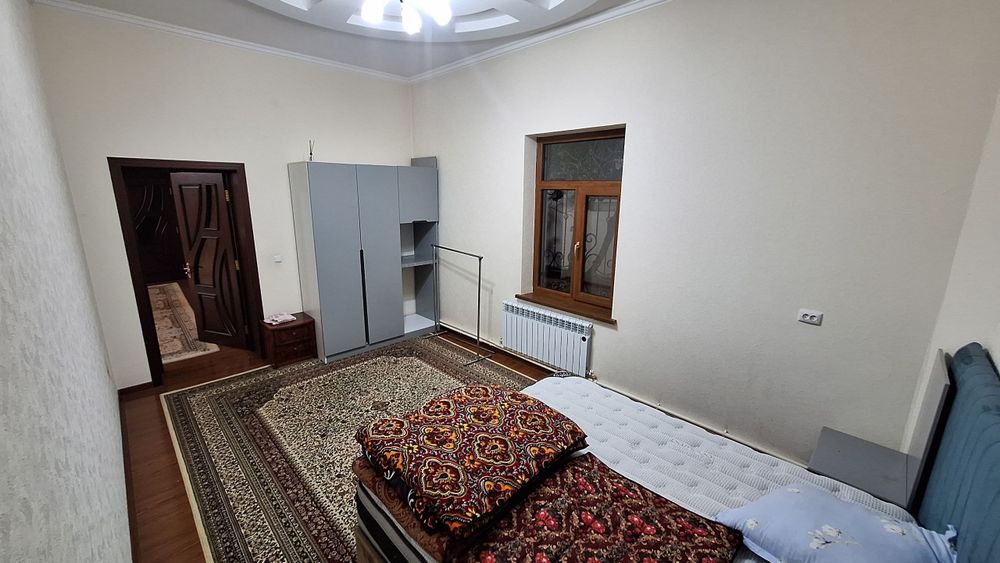 Qibray tuman
Mirobod 2-3 tor kocha
3 ta spalni
1 ta kuxni 
1 ta sanuze