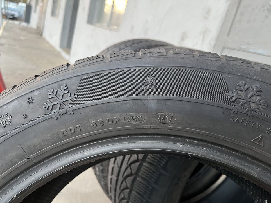 4 бр. зимни гуми 225/55/17 Petlas DOT 4417 2x7 2x5-5,5 mm