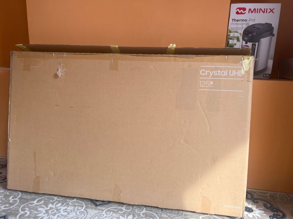 Samsung TV Crystal UHD 4K UC7000