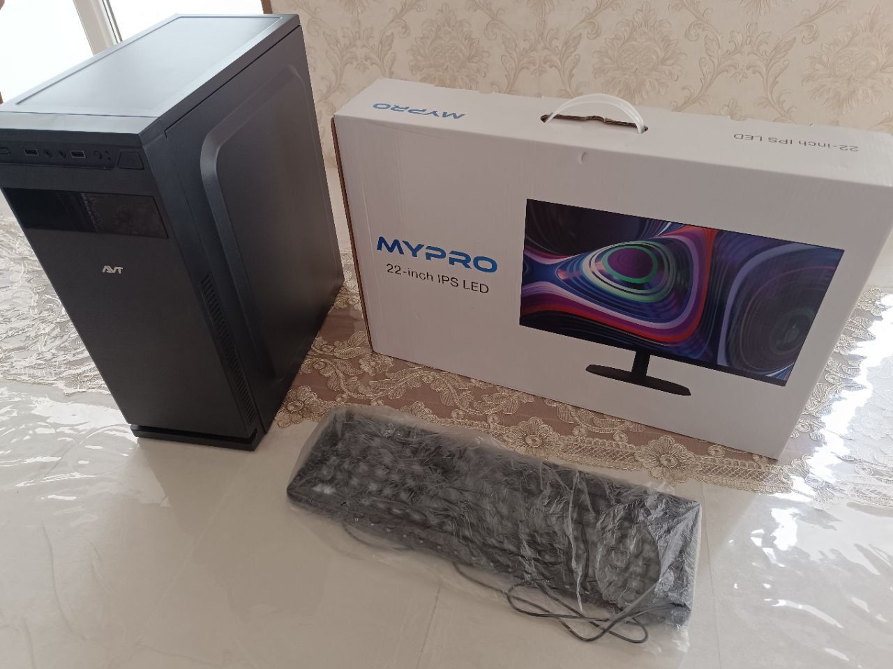 Kompyuter SOTILADI
