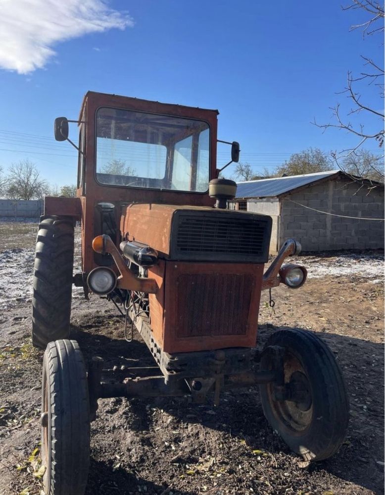 Tractor U650 Plug+Grapă