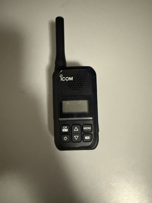 Statie radio Icom IC-U20SR Nefolosita Walkie Talkie si Casca