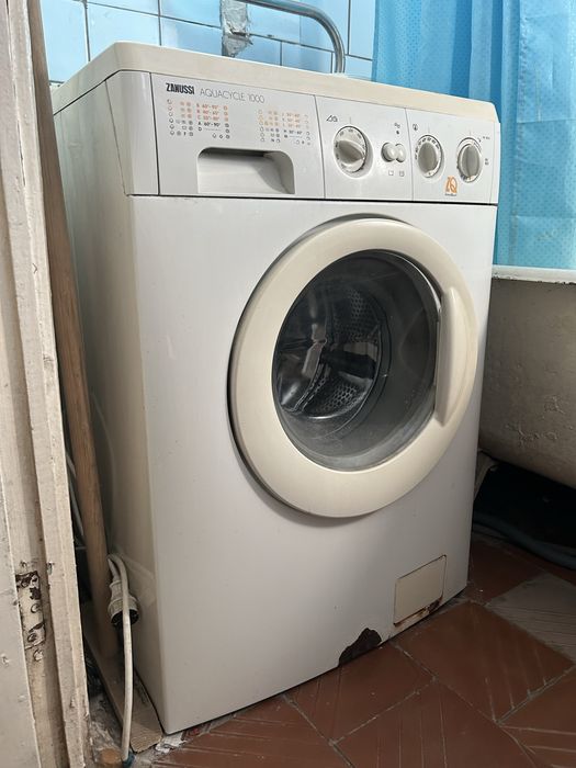 Стиральная машина Zanussi
