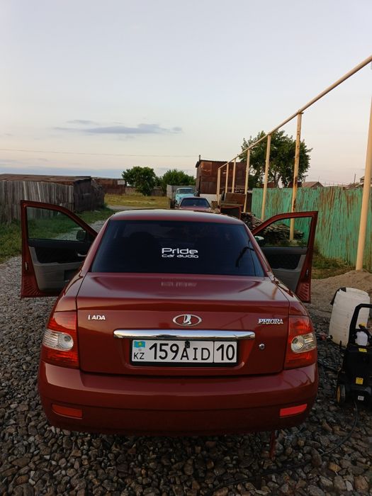 Продам Приору  СРОЧНО