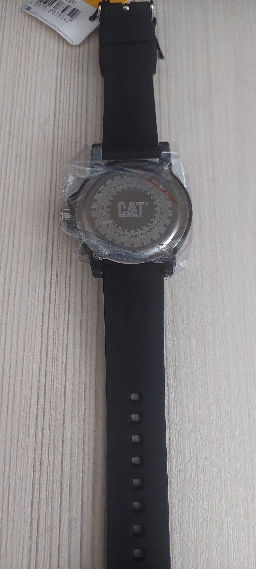 Продается часы CAT