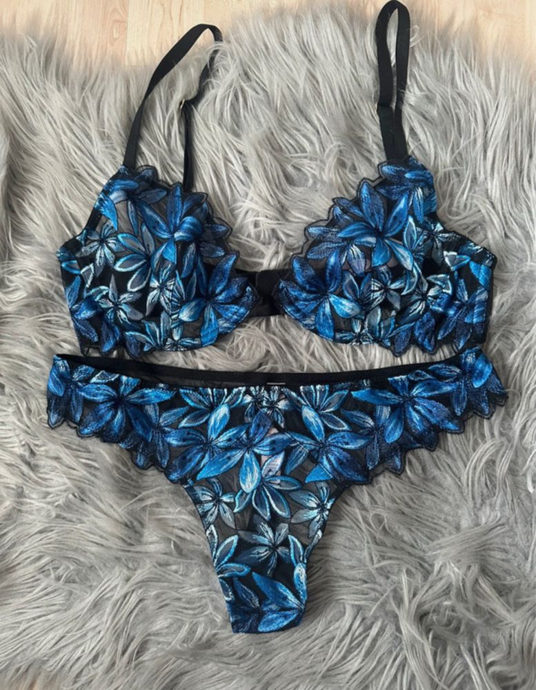 Set Victoria's Secret