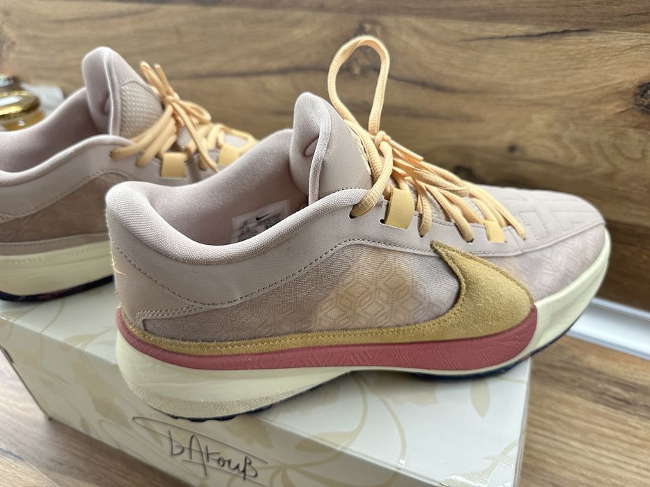 Баскетболни обувки Nike Zoom Freak 5 "Fossil Stone" маратонки кецове