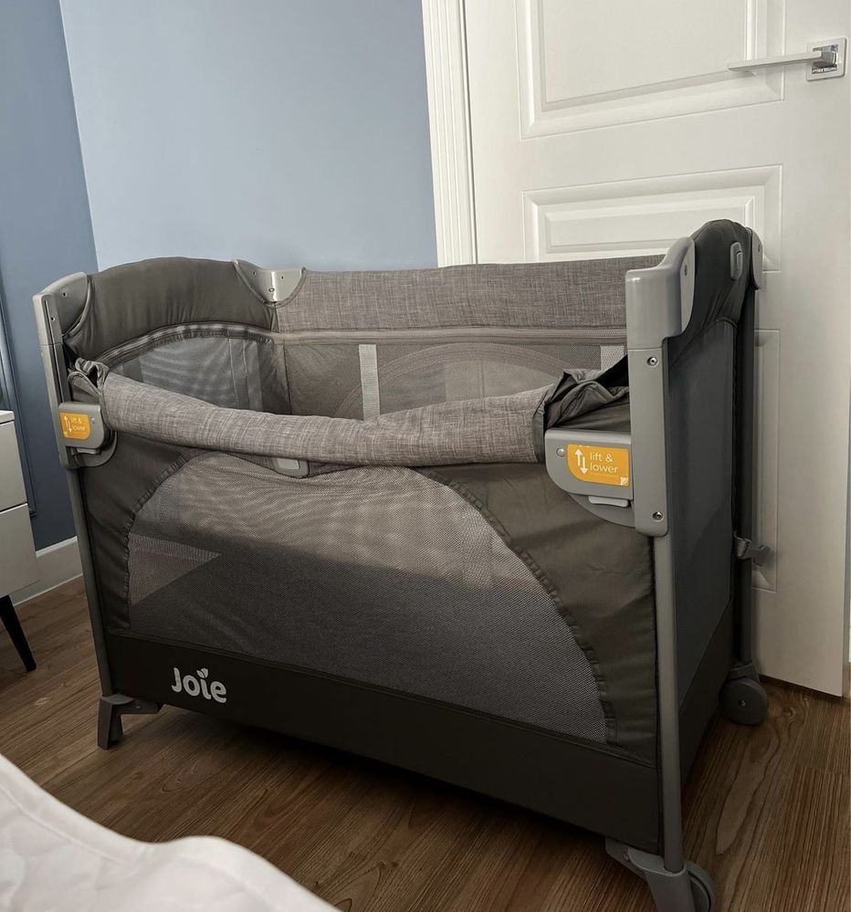 Продается Манеж от Joie