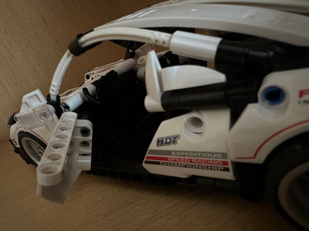 Макет на Porsche GTR Lego Constructor