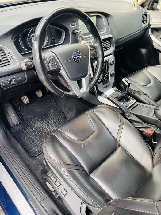 Volvo V40 D2 Momentum 120hp