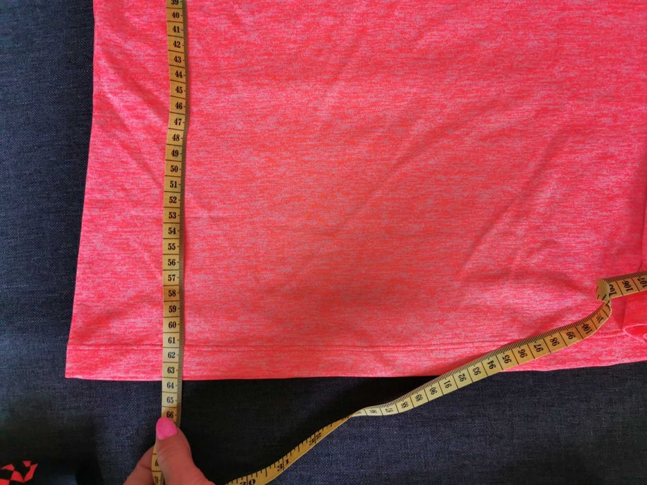 Under arnoud клин и тениска. Клин s размер тениска хs.