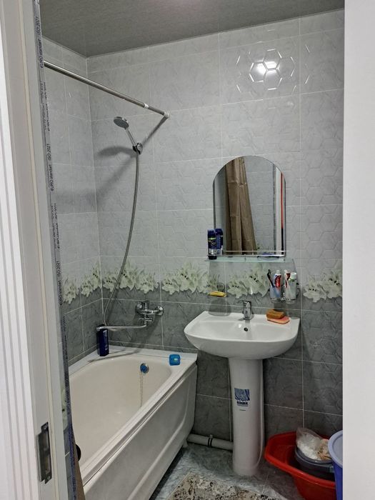 Карасу 3 . 2.3.10 Новостройка своя  срочно продается